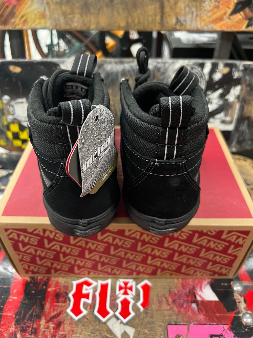 Vans MTE Sk8-Hi Waterproof, Black High-Top Skate Boots, M’s 8/W’s 9.5